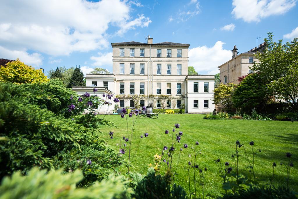 The Ayrlington Guesthouse Bath Exterior photo