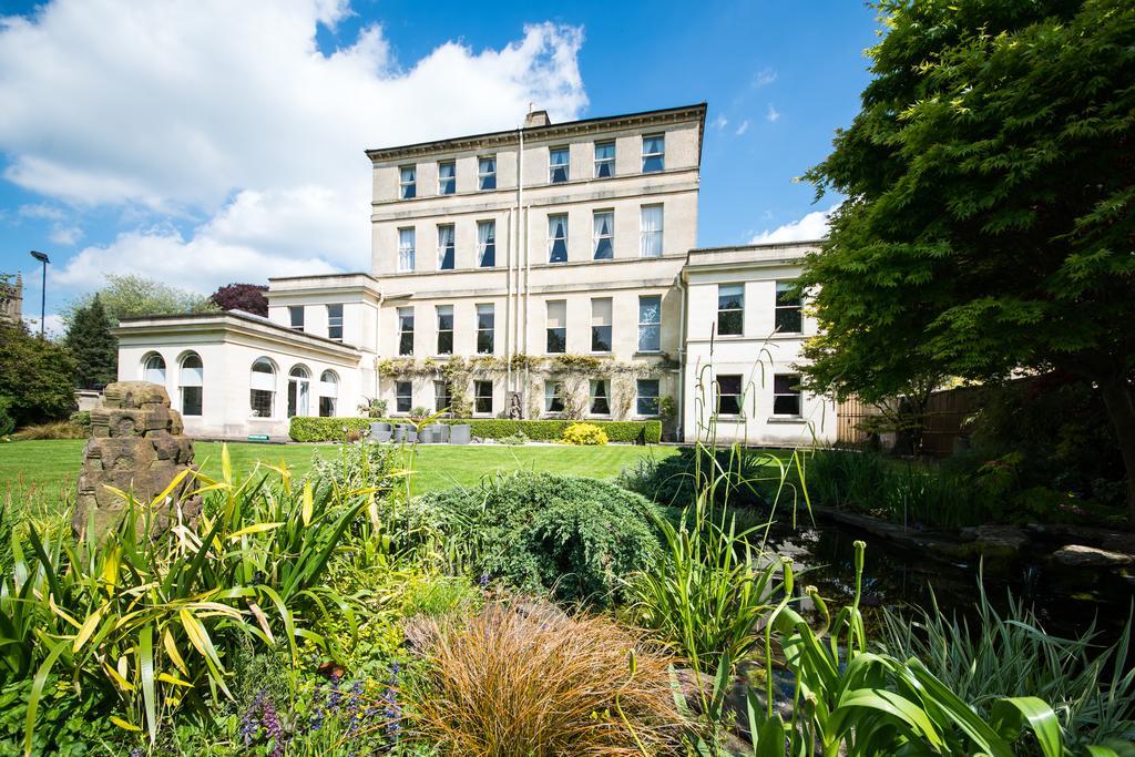 The Ayrlington Guesthouse Bath Exterior photo